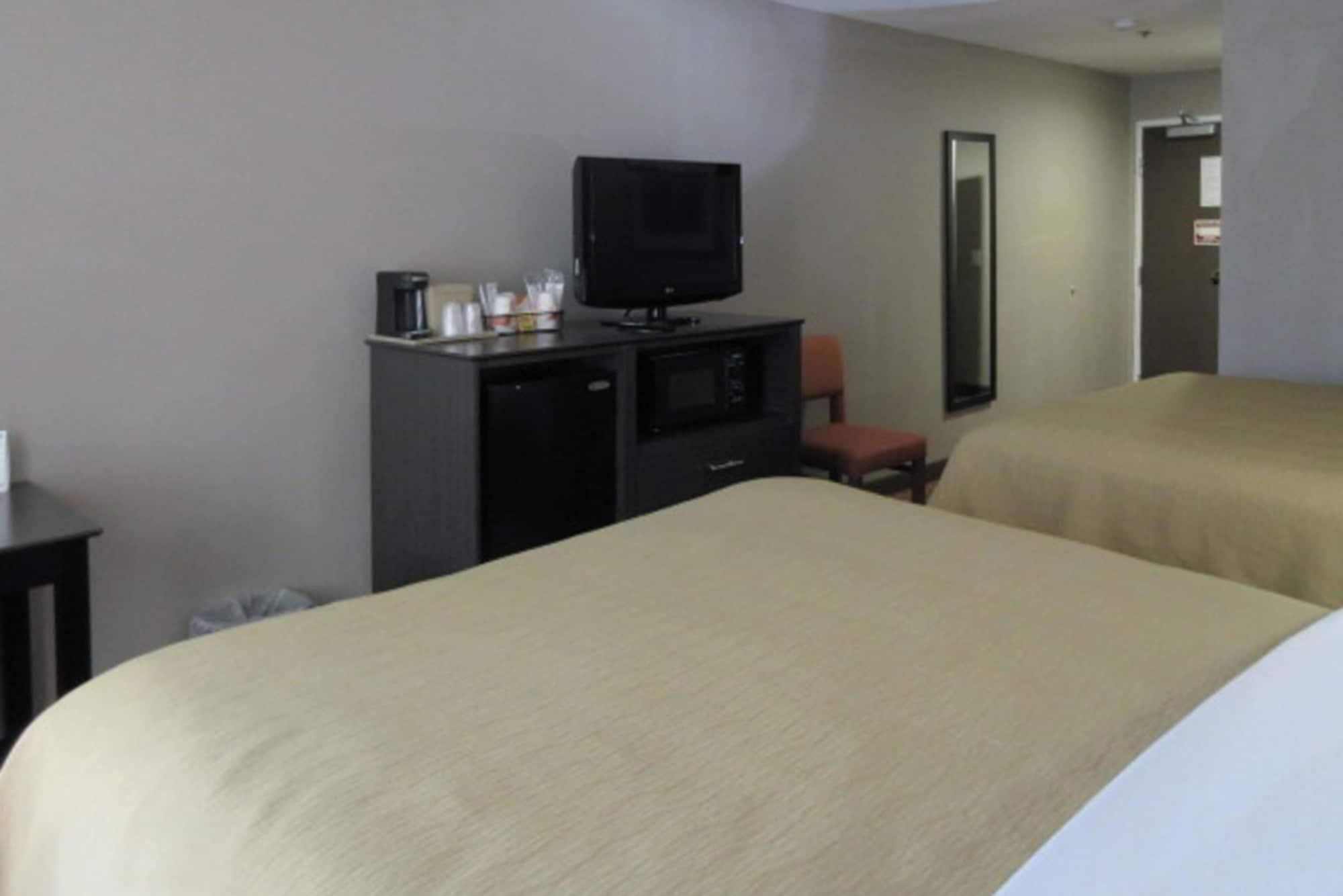 Quality Inn & Suites Fresno Northwest Buitenkant foto