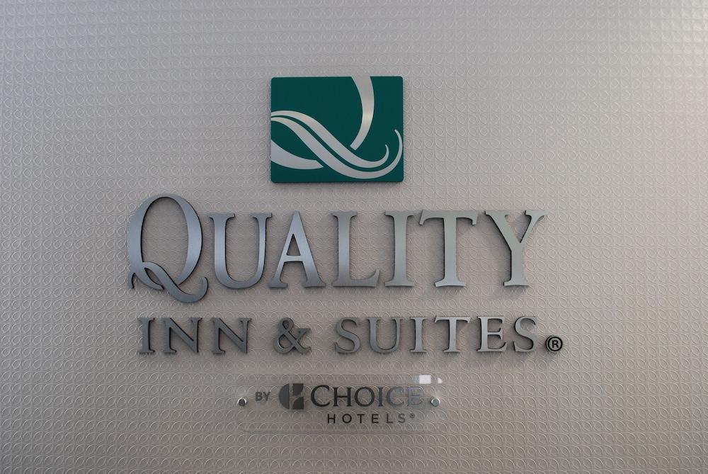 Quality Inn & Suites Fresno Northwest Buitenkant foto