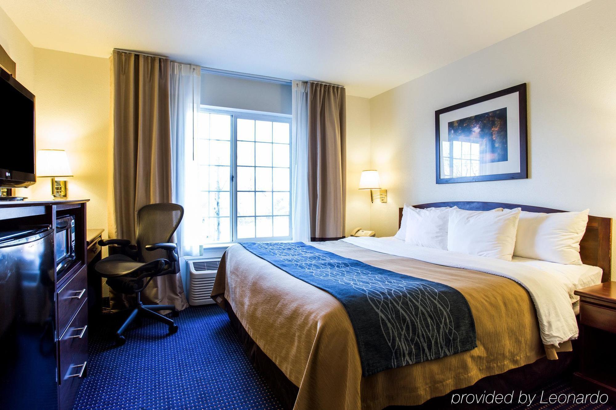 Quality Inn & Suites Fresno Northwest Buitenkant foto