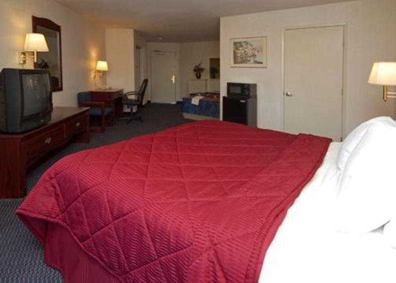 Quality Inn & Suites Fresno Northwest Buitenkant foto