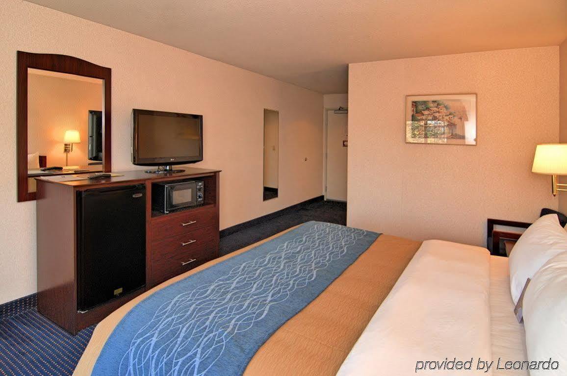 Quality Inn & Suites Fresno Northwest Buitenkant foto